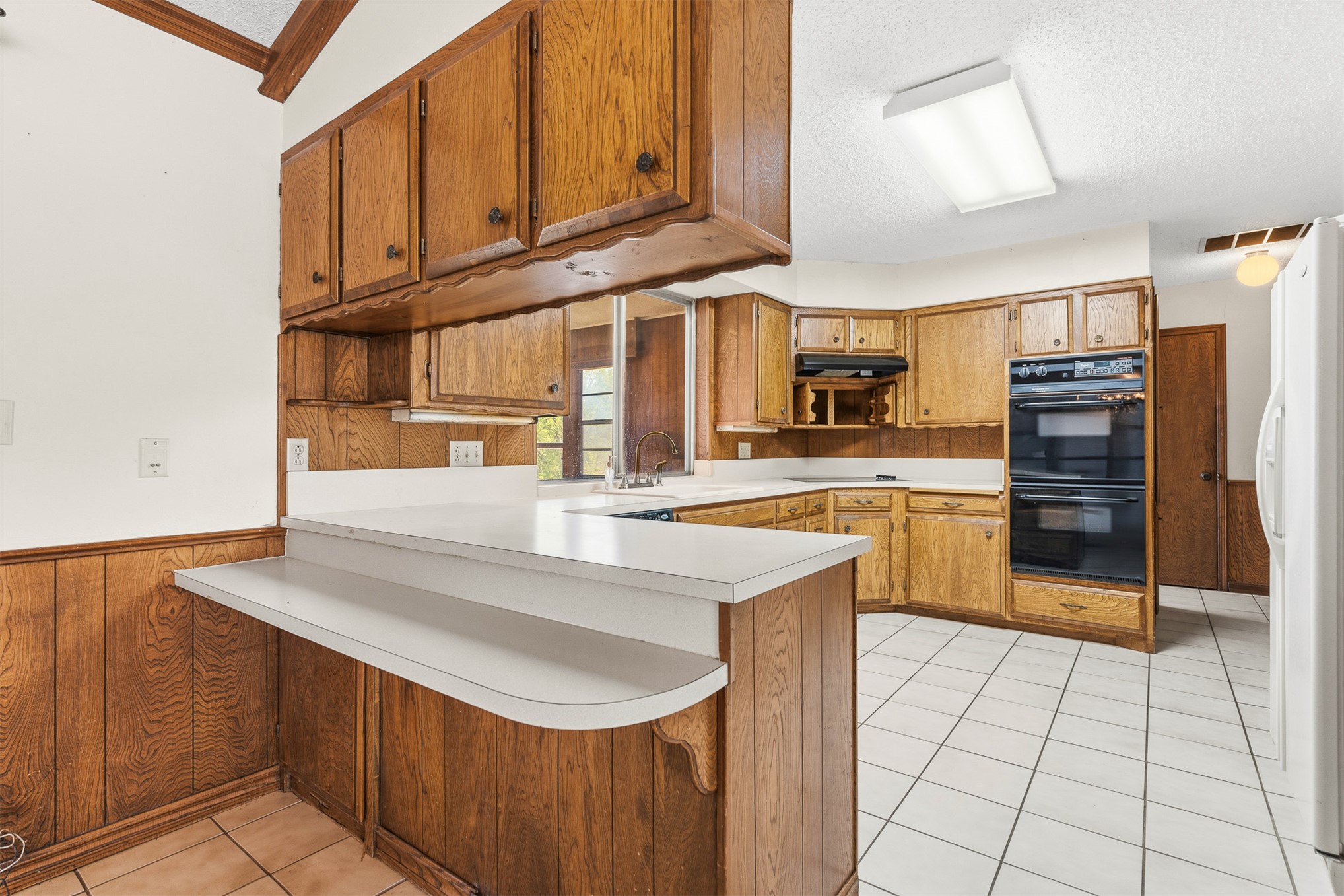 2011 W 1st Street Sulphur OK 73086