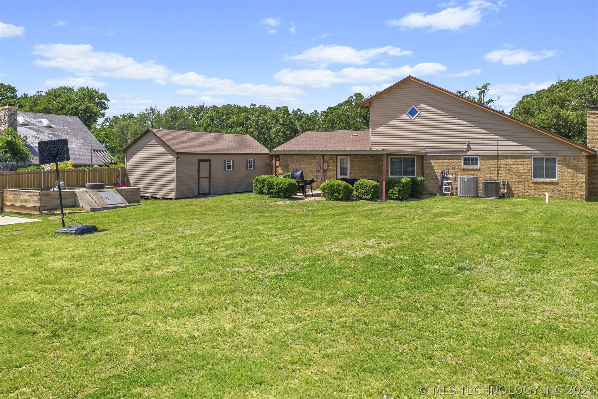 2114 Oakglen Drive Ardmore OK 73401