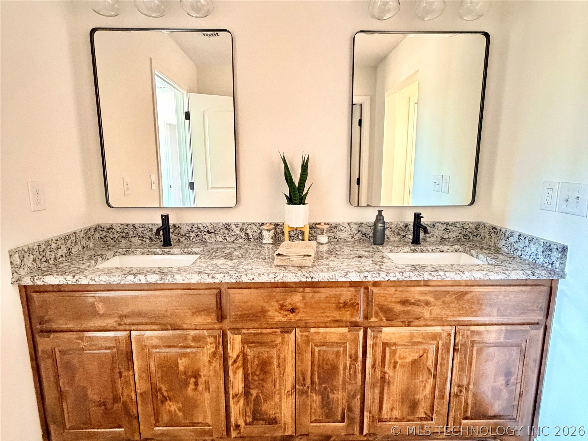 1 Diamondhead Drive Burneyville OK 73430