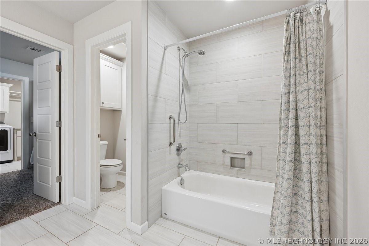 2415 W Kingsport Court S Broken Arrow OK 74011
