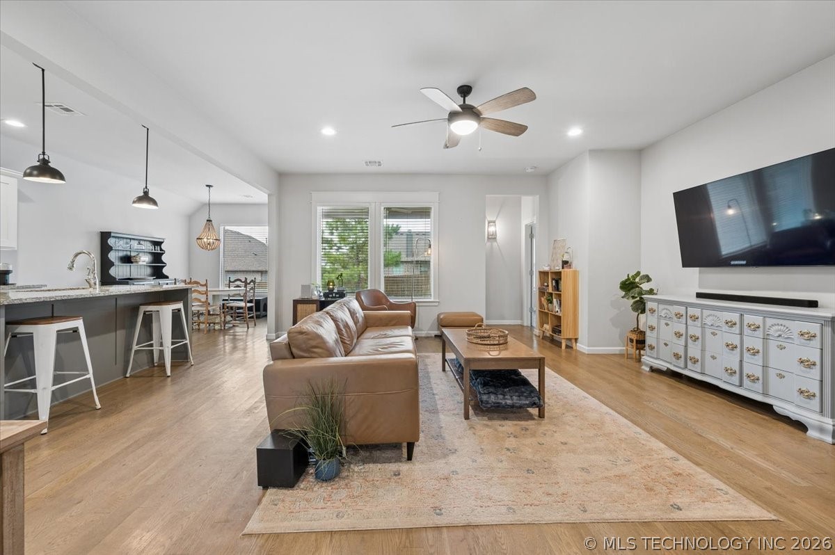 2415 W Kingsport Court S Broken Arrow OK 74011