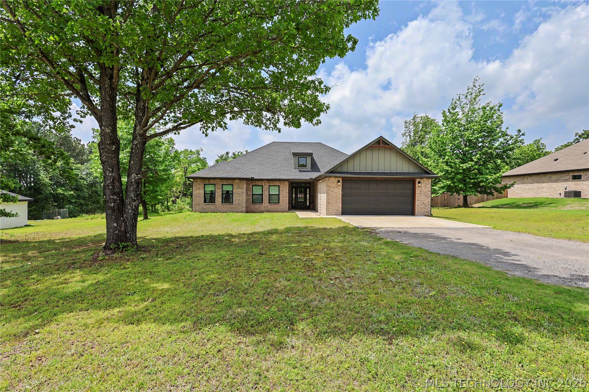 16521 N 573 Road Tahlequah OK 74464