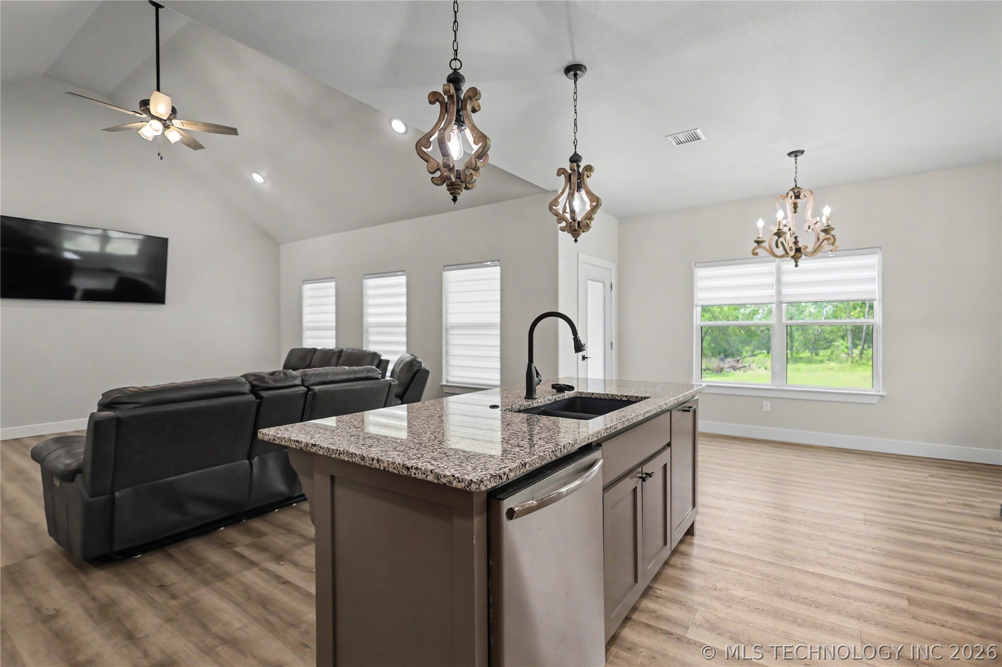 16521 N 573 Road Tahlequah OK 74464