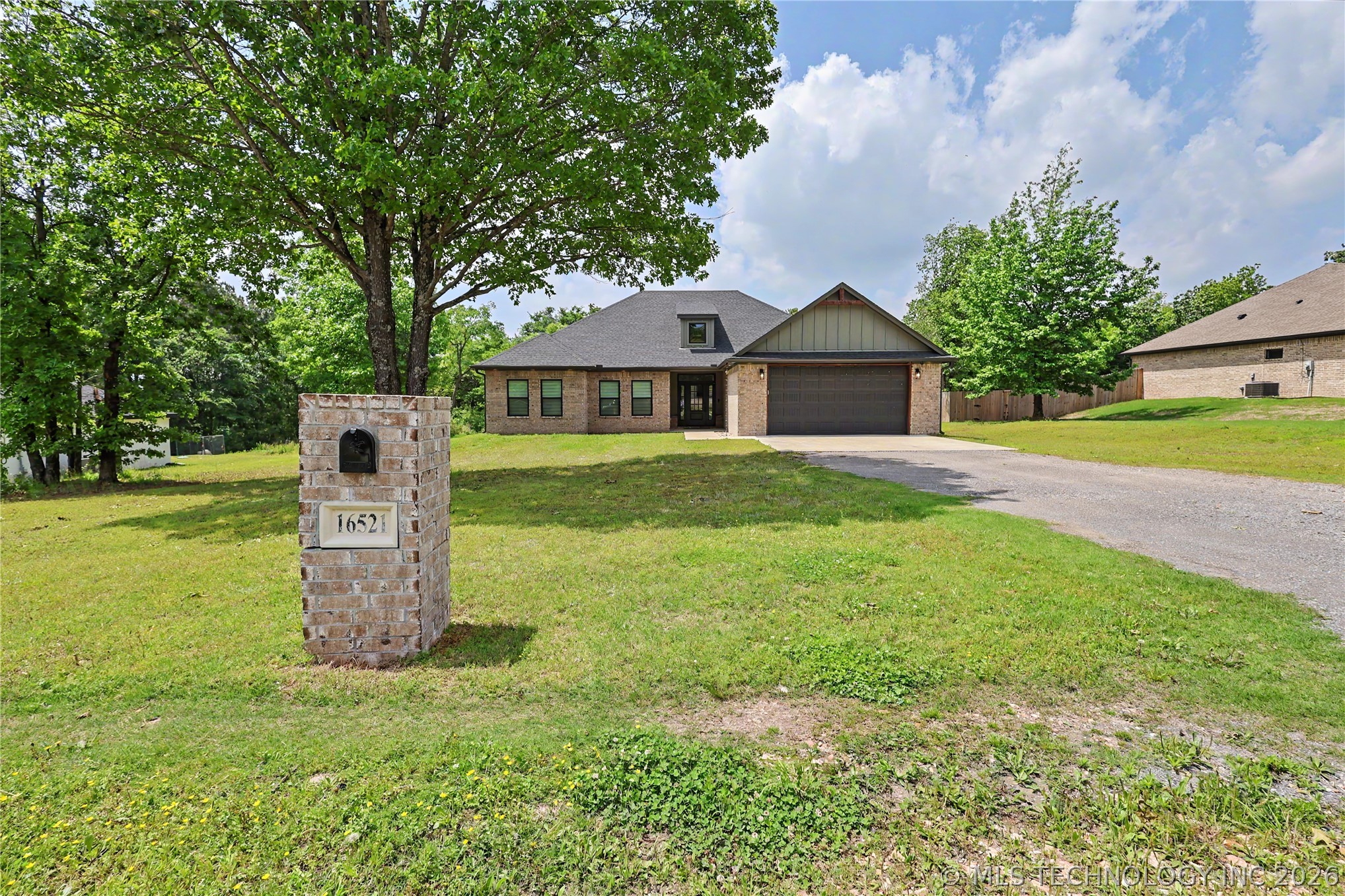 16521 N 573 Road Tahlequah OK 74464
