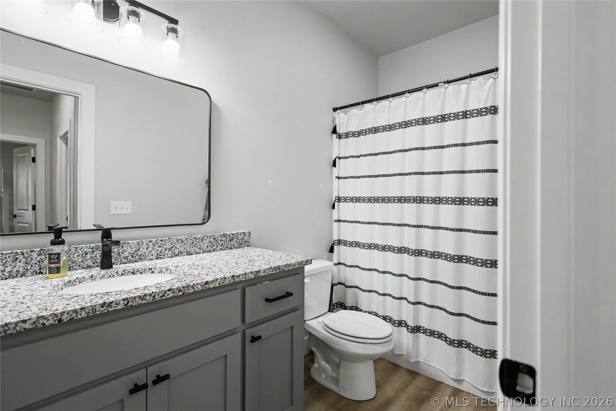 16521 N 573 Road Tahlequah OK 74464
