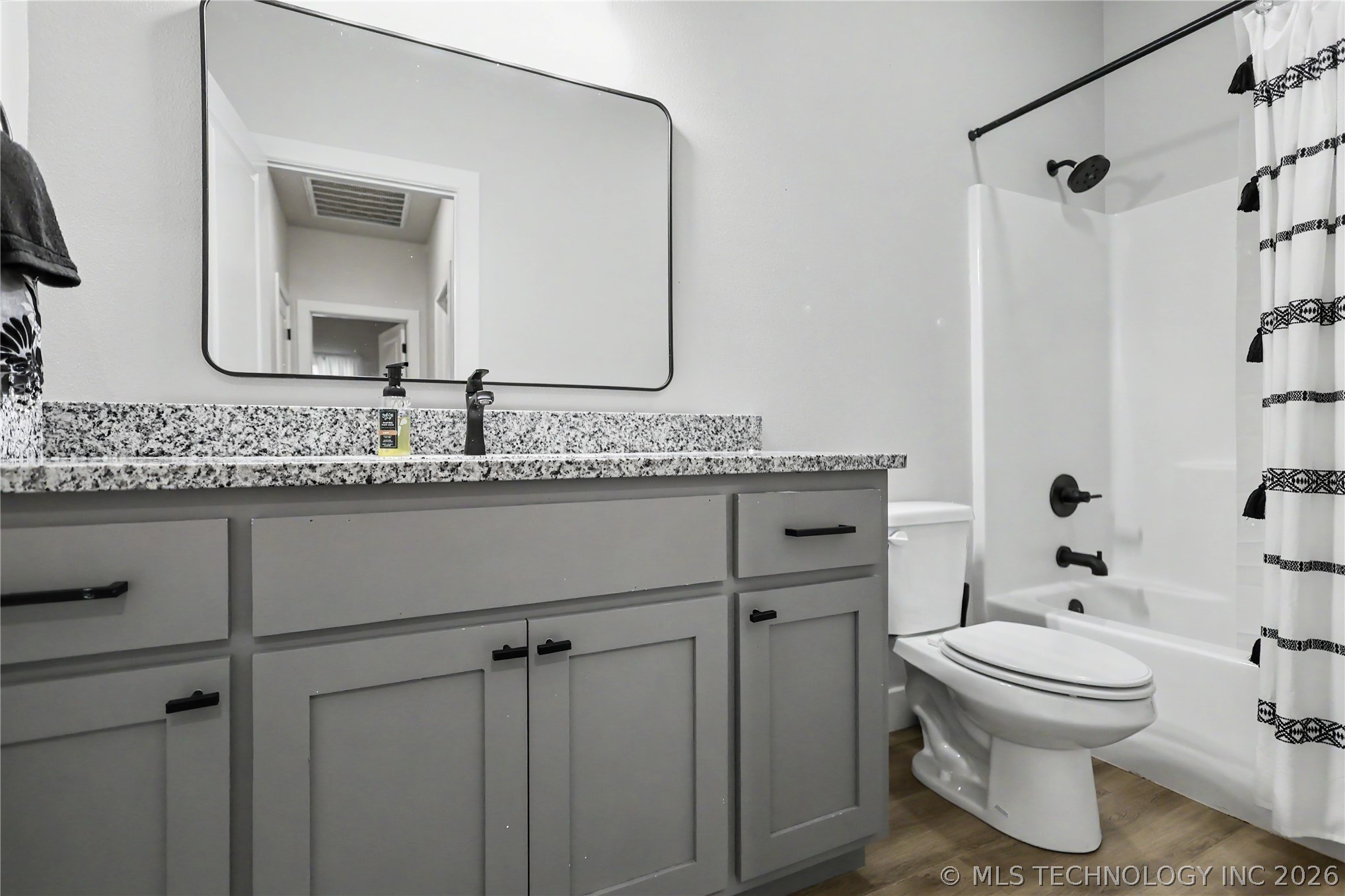 16521 N 573 Road Tahlequah OK 74464