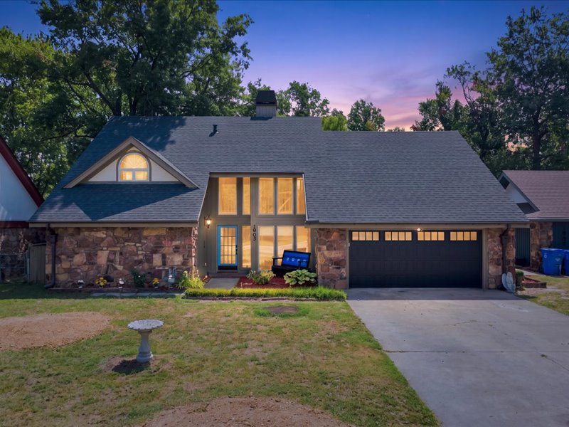 1905 Court Miami OK 74354