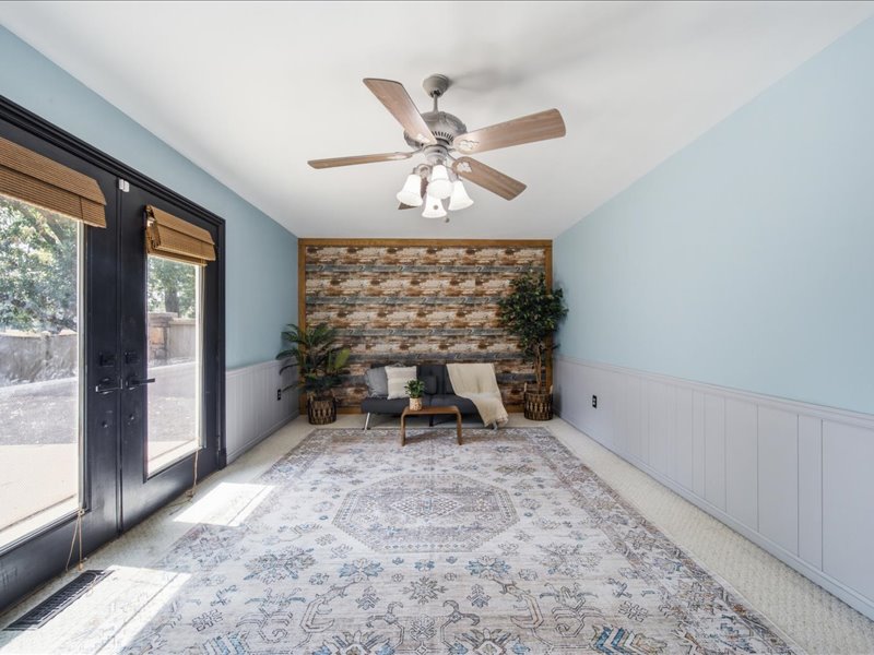 1905 Court Miami OK 74354