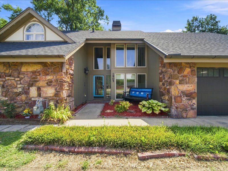 1905 Court Miami OK 74354
