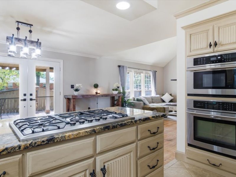 1905 Court Miami OK 74354