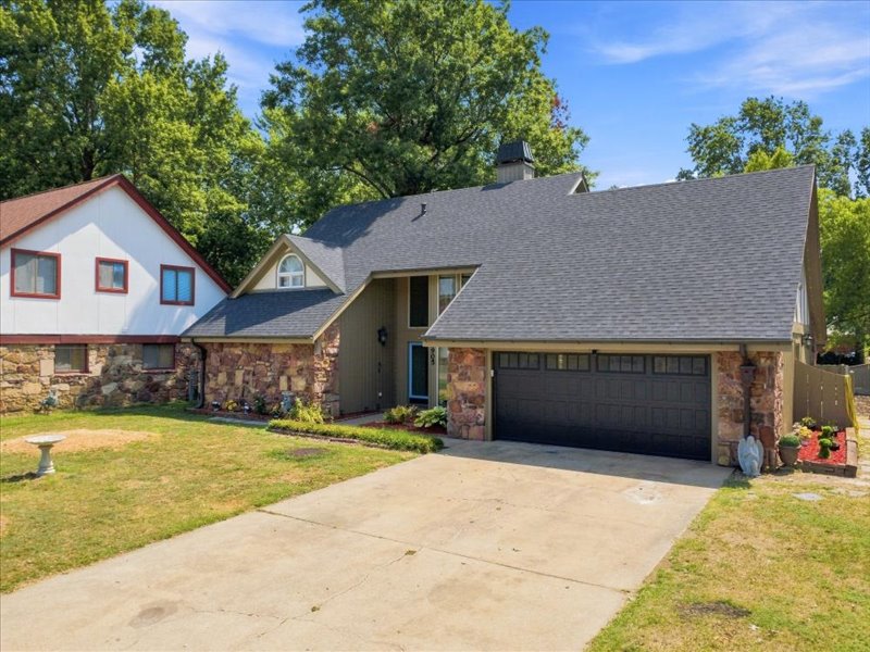 1905 Court Miami OK 74354