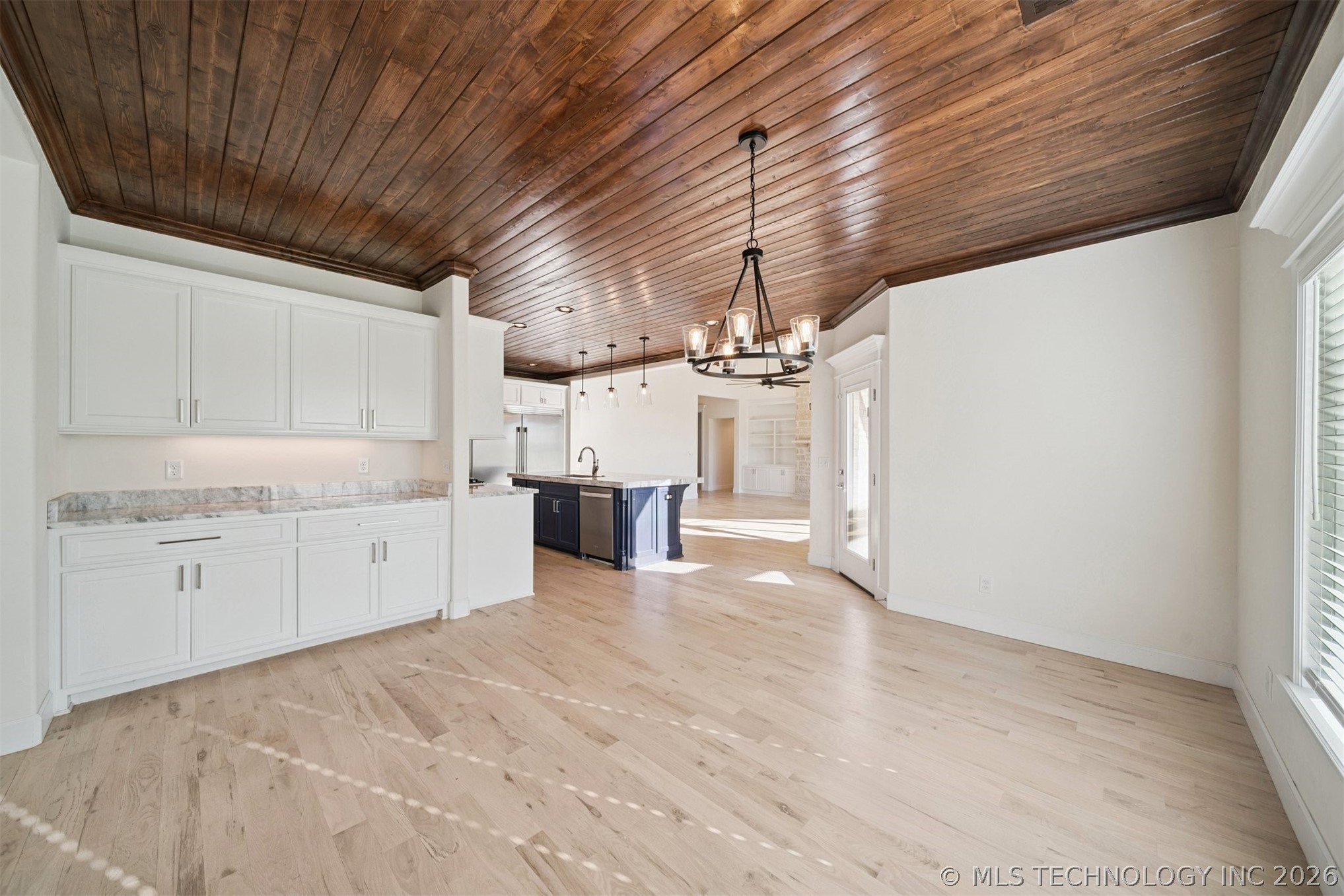 6131 N Creekwood Drive Owasso OK 74055