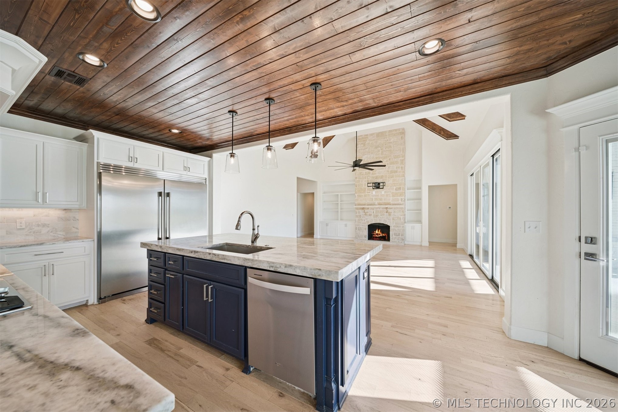 6131 N Creekwood Drive Owasso OK 74055