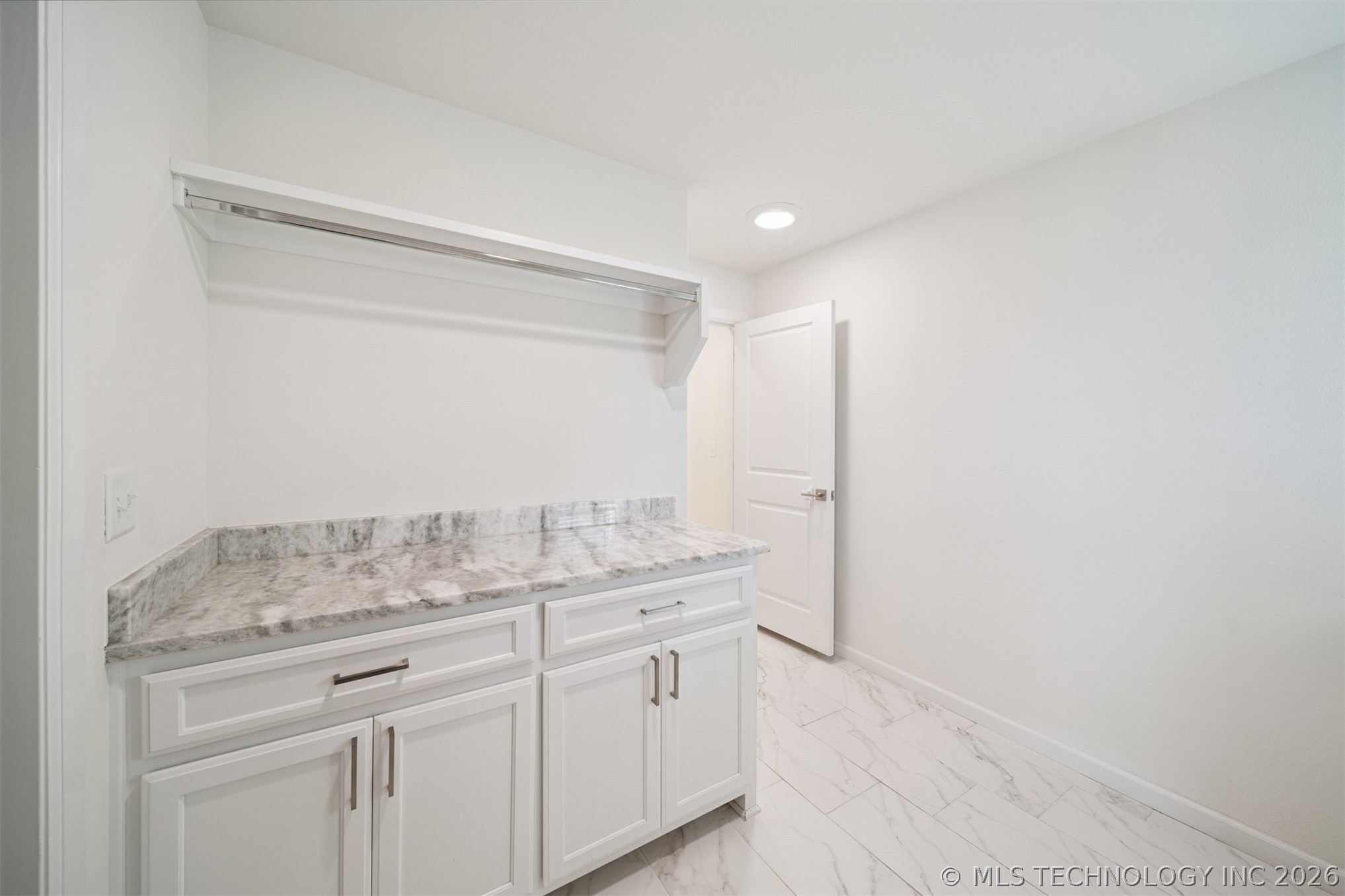 6131 N Creekwood Drive Owasso OK 74055