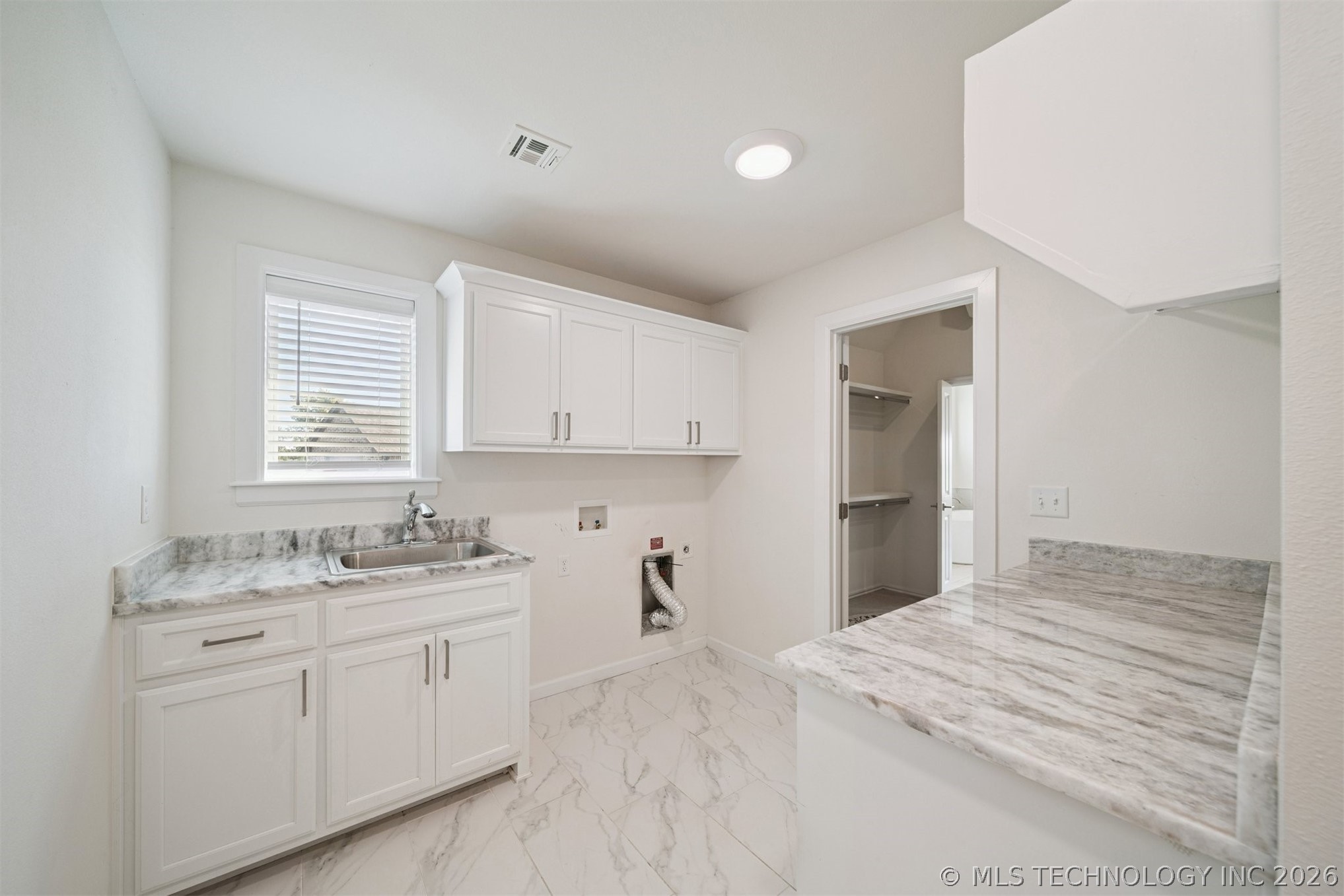 6131 N Creekwood Drive Owasso OK 74055