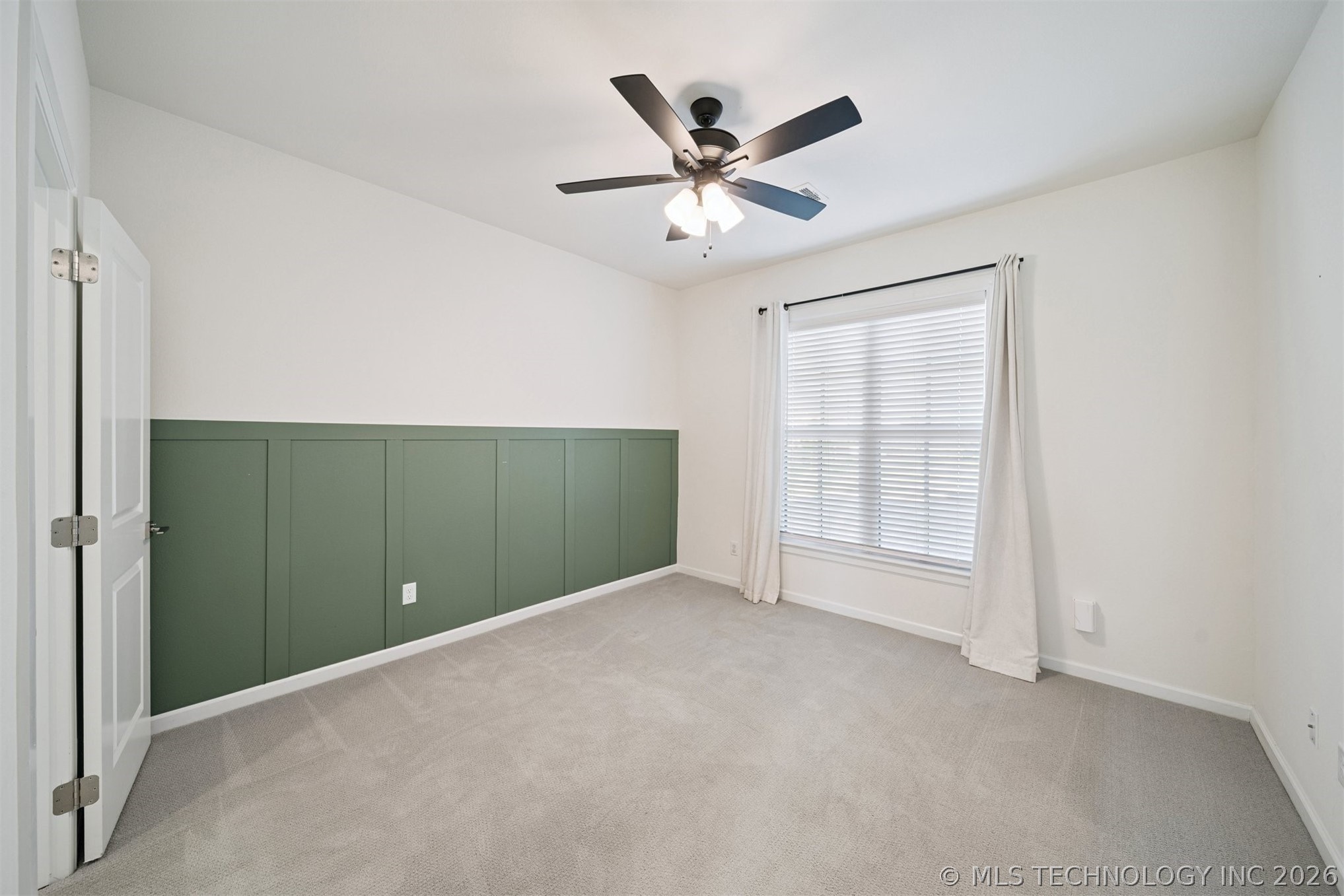 6131 N Creekwood Drive Owasso OK 74055