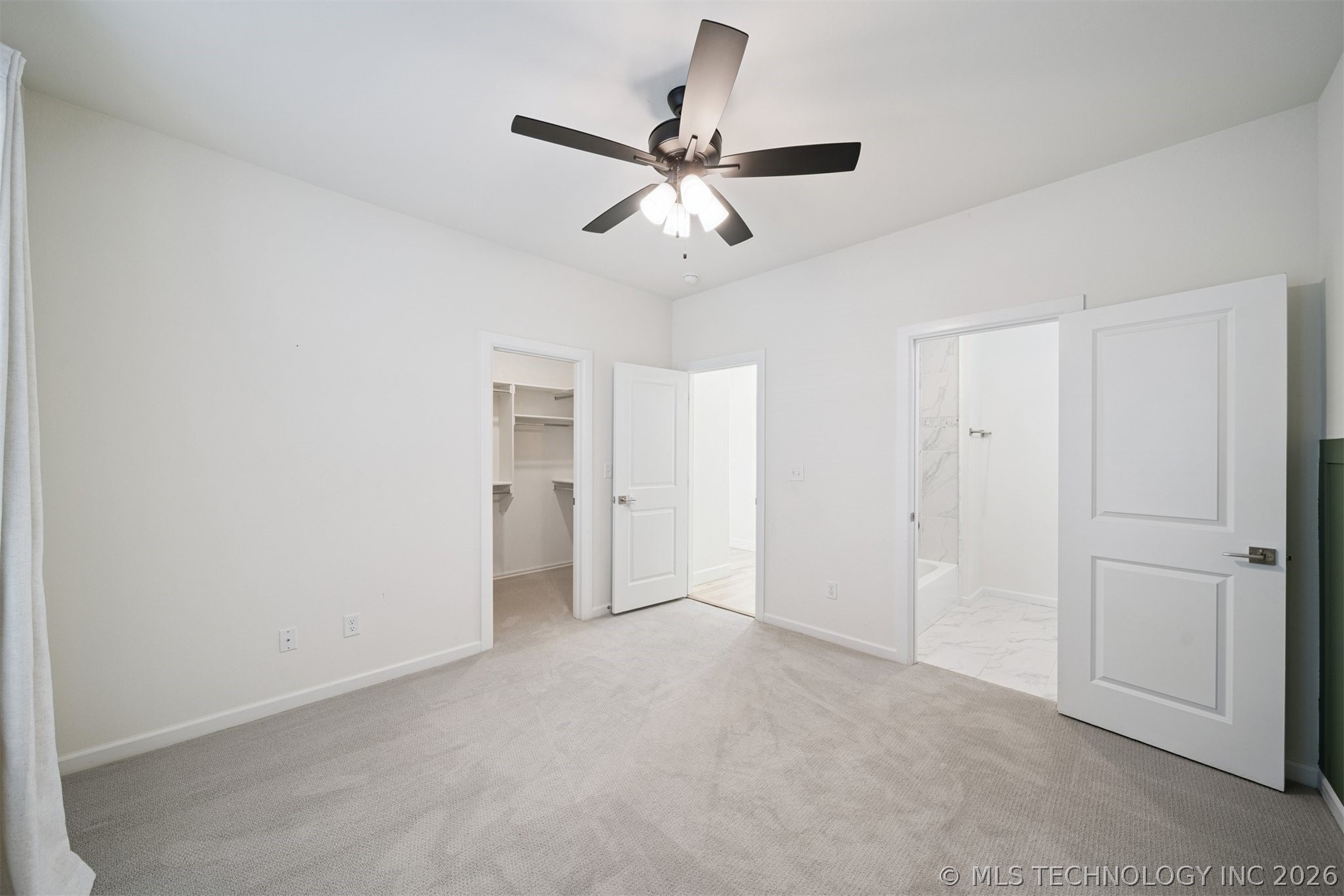 6131 N Creekwood Drive Owasso OK 74055