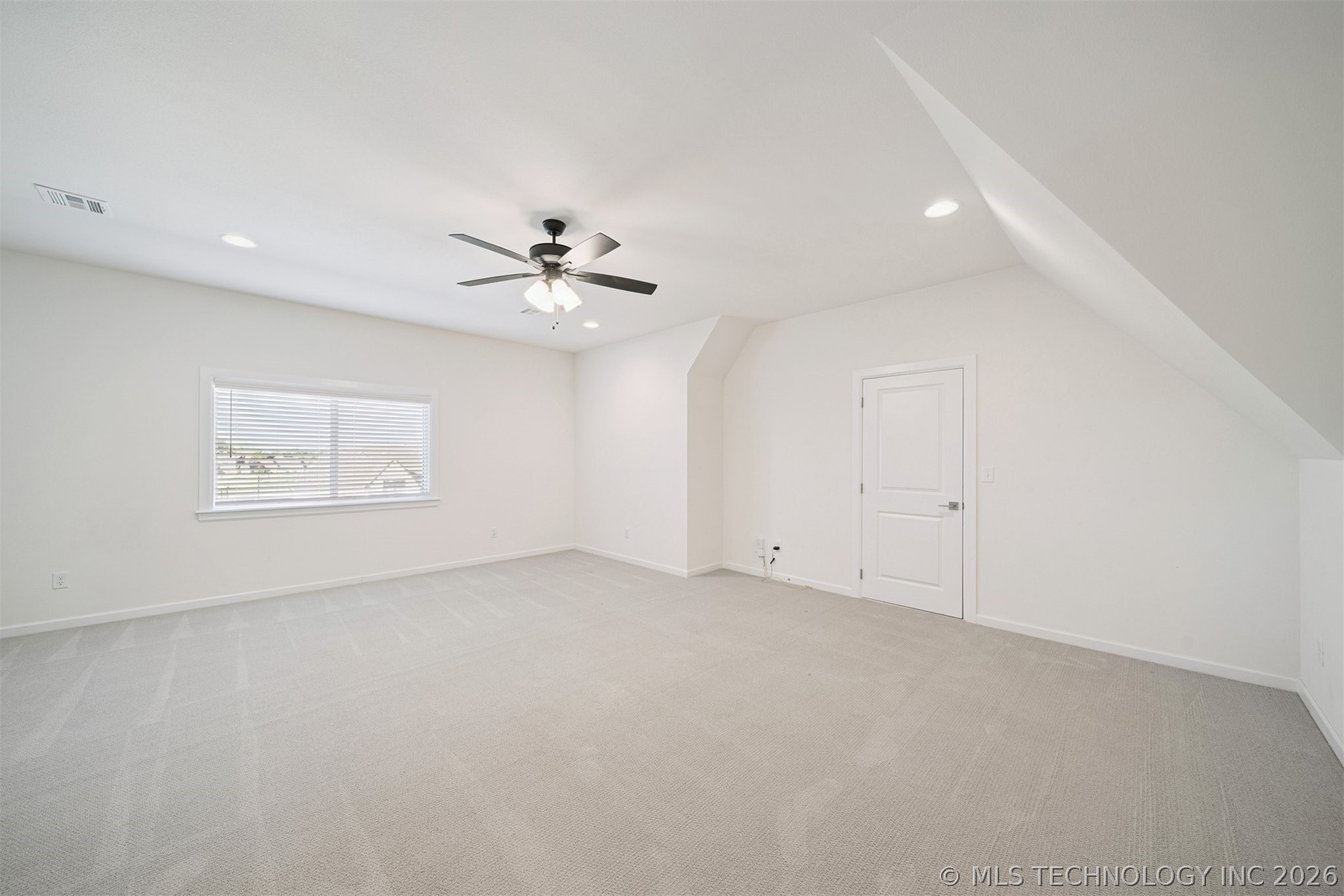 6131 N Creekwood Drive Owasso OK 74055