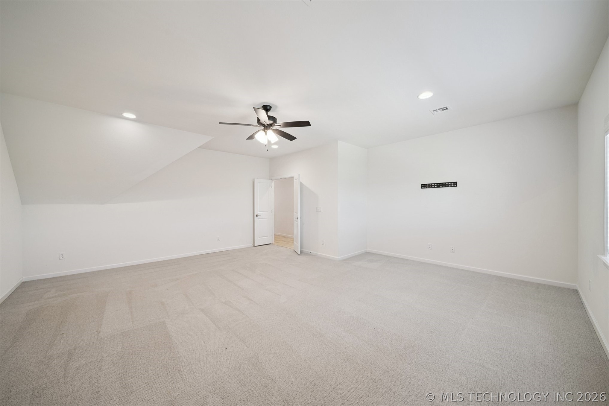 6131 N Creekwood Drive Owasso OK 74055