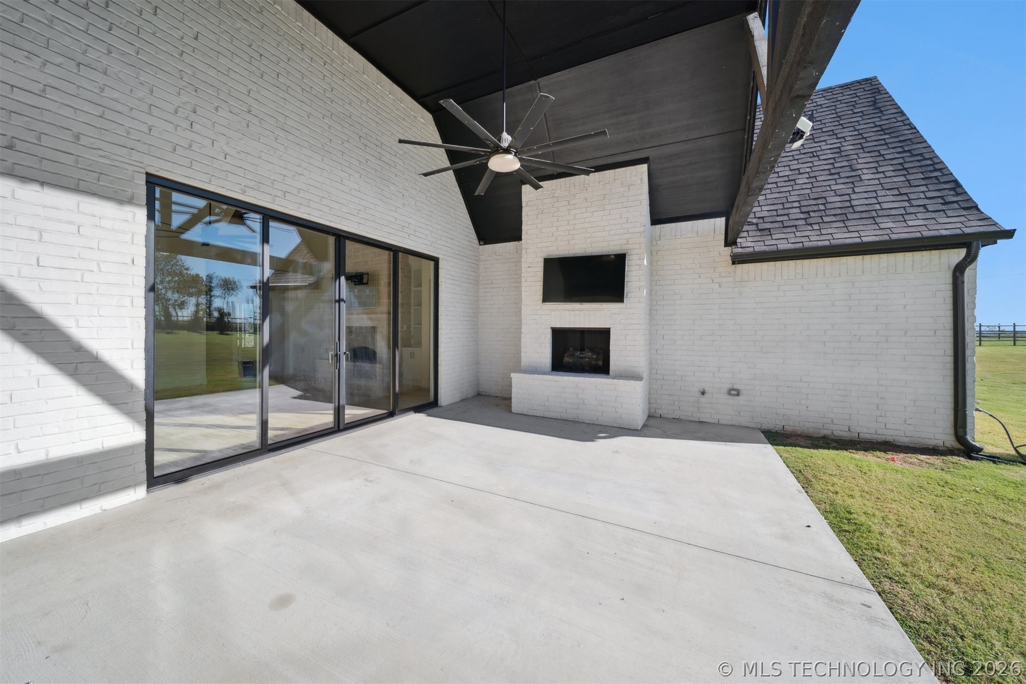 6131 N Creekwood Drive Owasso OK 74055