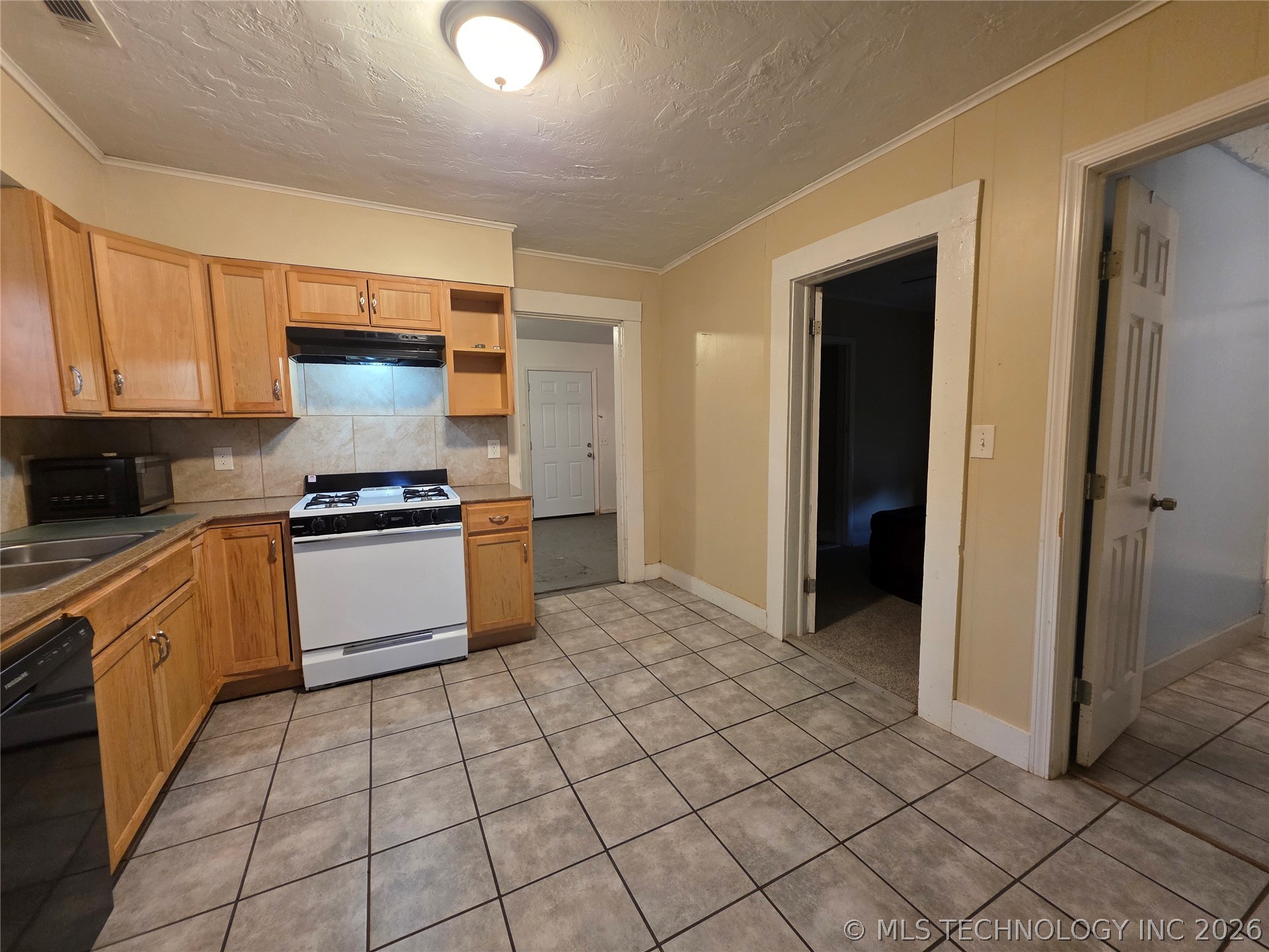 403 S 47th Westavenue Tulsa OK 74127