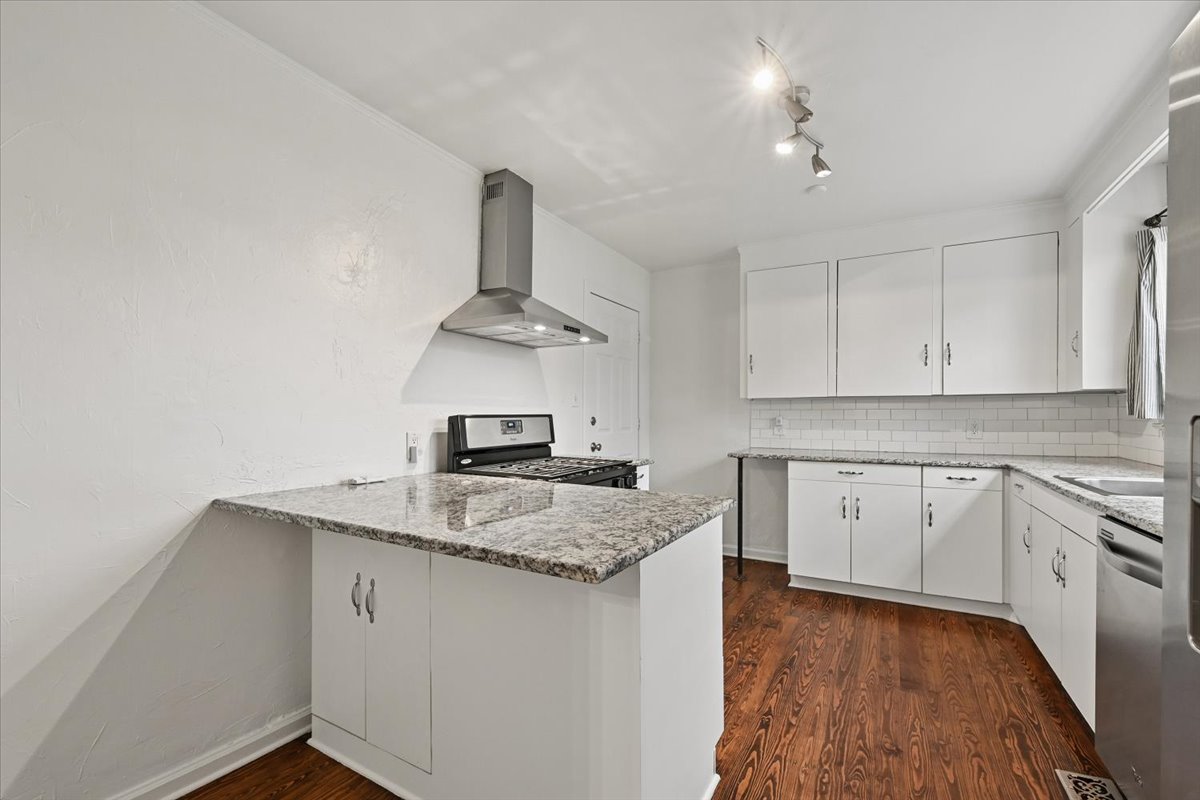 3407 E 5th Place Tulsa OK 74112