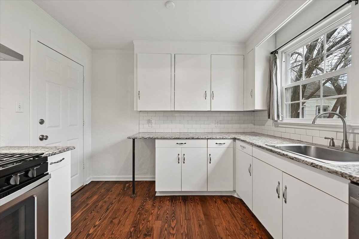 3407 E 5th Place Tulsa OK 74112