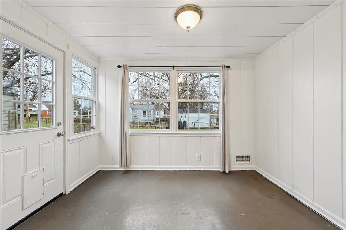3407 E 5th Place Tulsa OK 74112