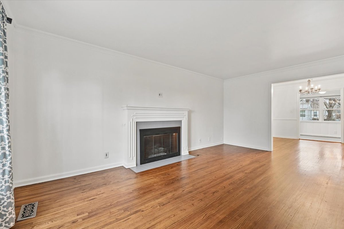 3407 E 5th Place Tulsa OK 74112