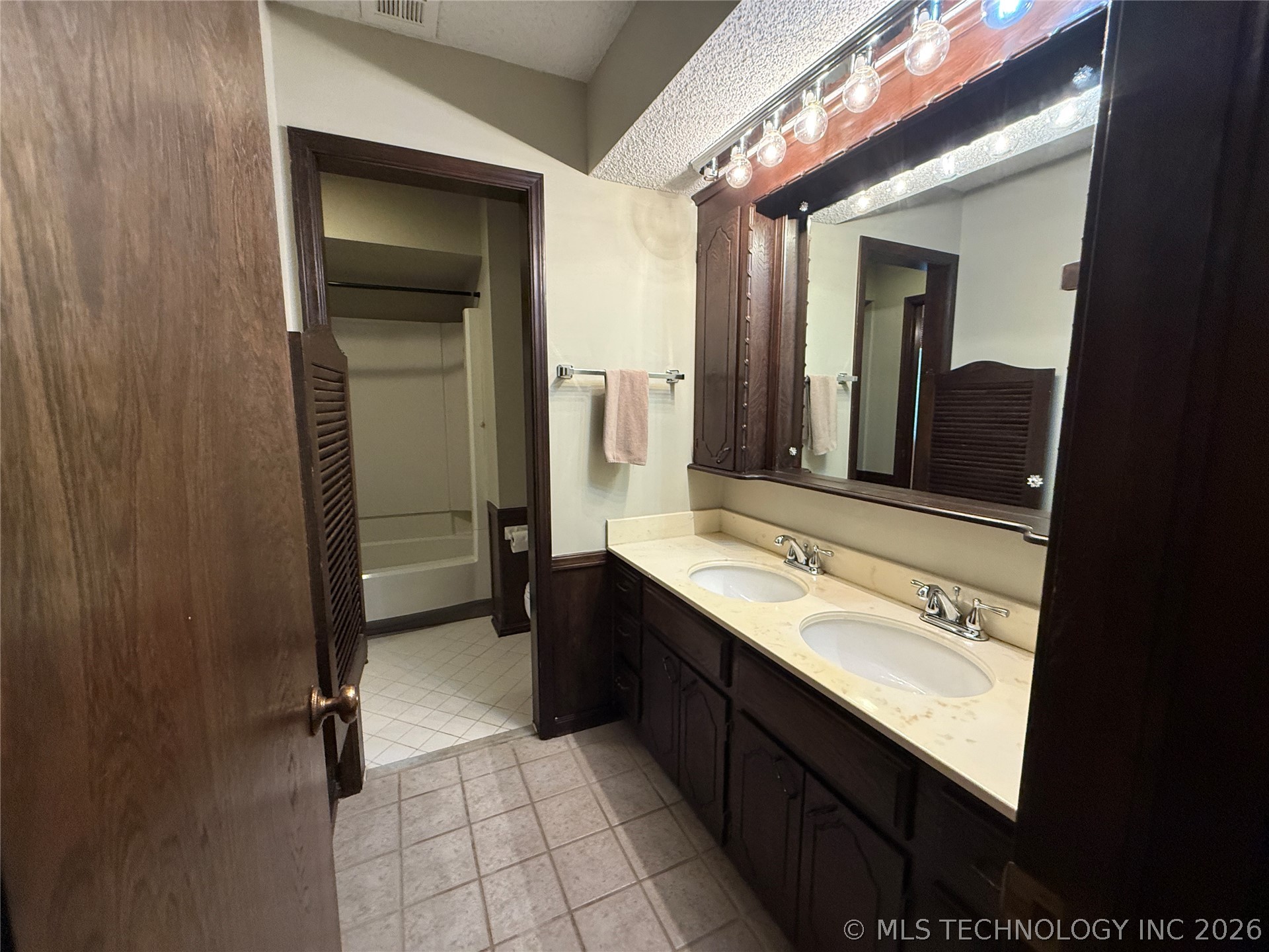7237 E 64th Place Tulsa OK 74133