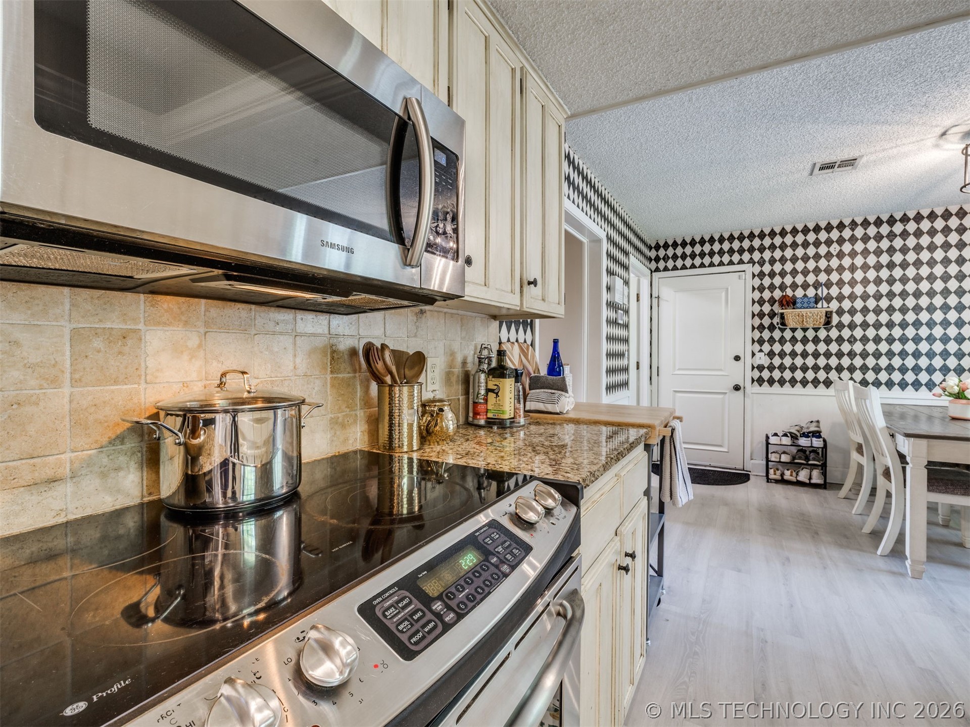 9166 E Misty Drive Claremore OK 74019