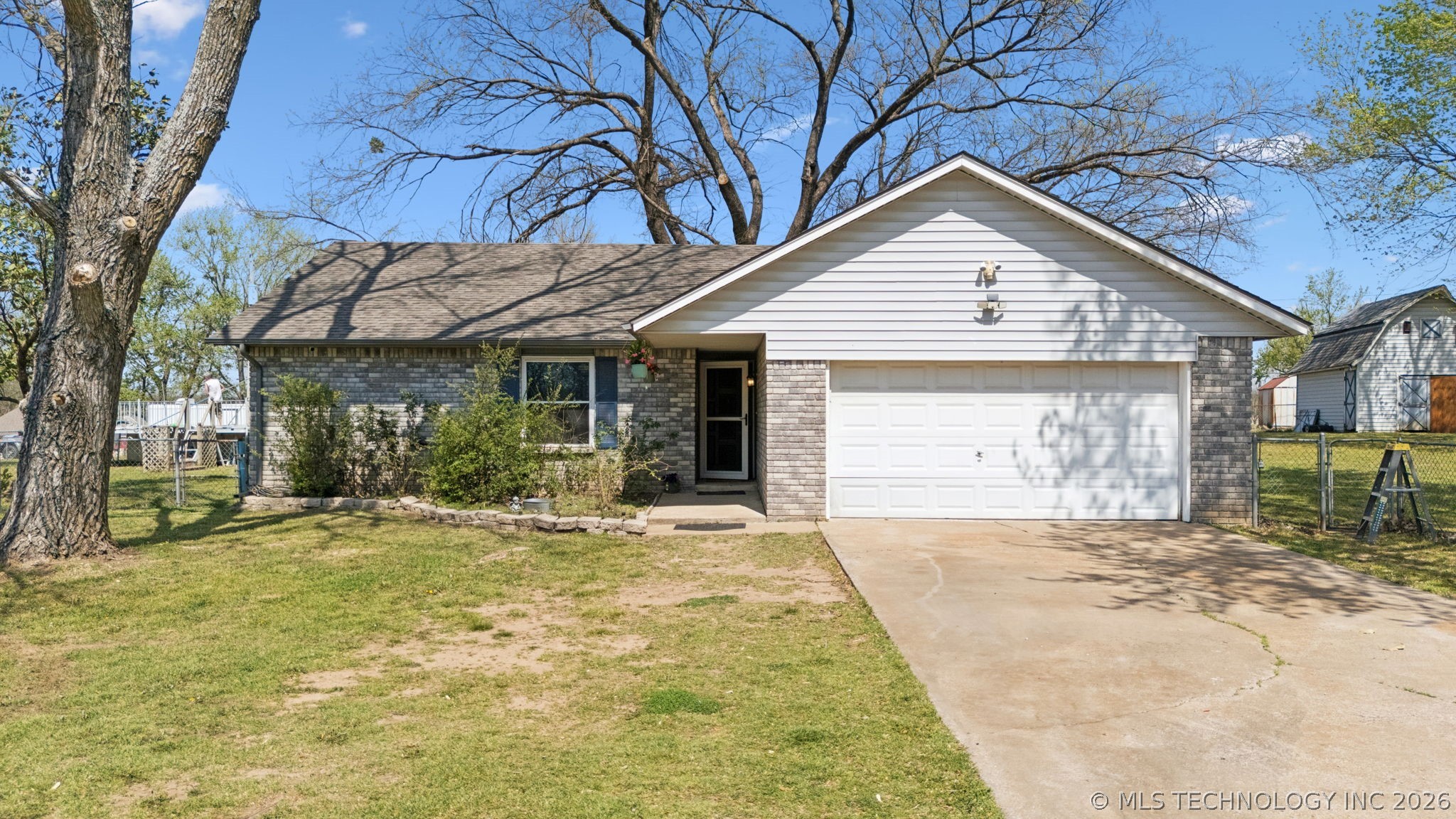 10277 E 2nd Street Claremore OK 74019