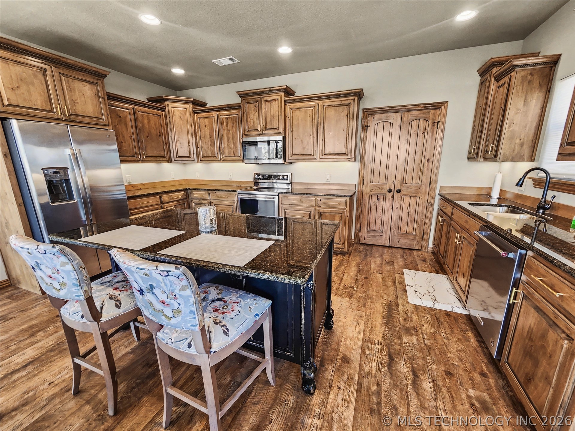 29498 S Timberline Drive Park Hill OK 74451