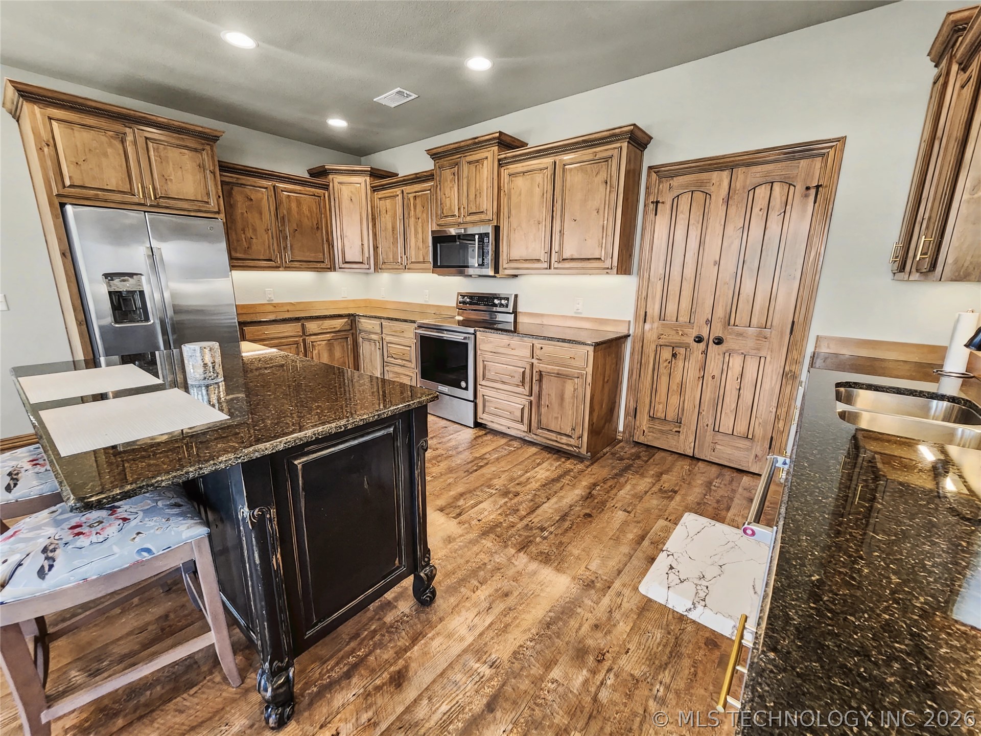 29498 S Timberline Drive Park Hill OK 74451