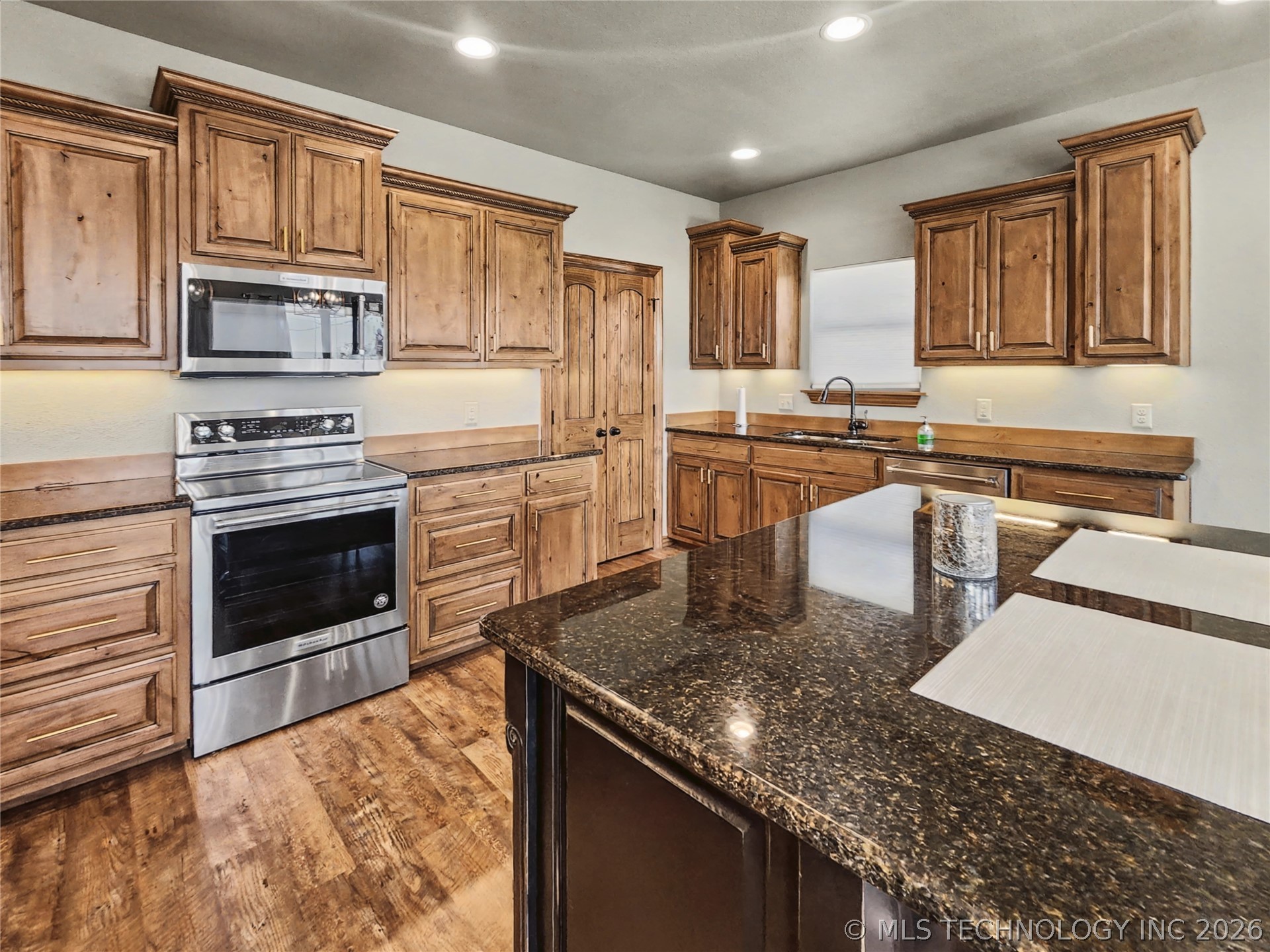 29498 S Timberline Drive Park Hill OK 74451