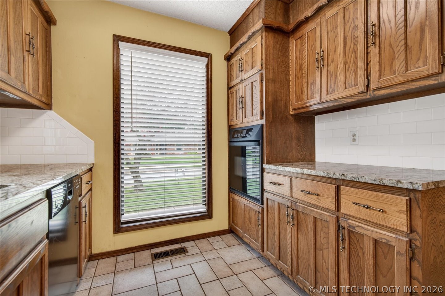 1135 Meadow Lane Bartlesville OK 74006