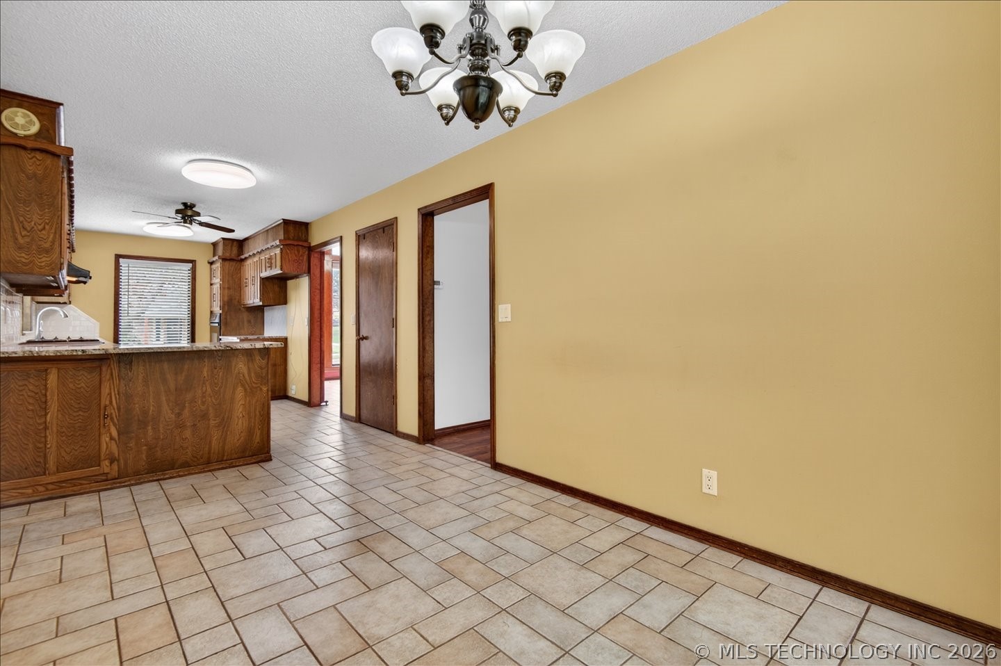 1135 Meadow Lane Bartlesville OK 74006