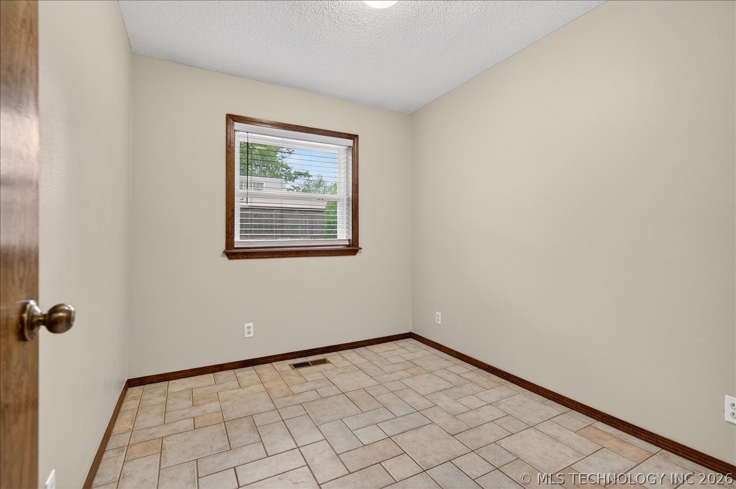 1135 Meadow Lane Bartlesville OK 74006