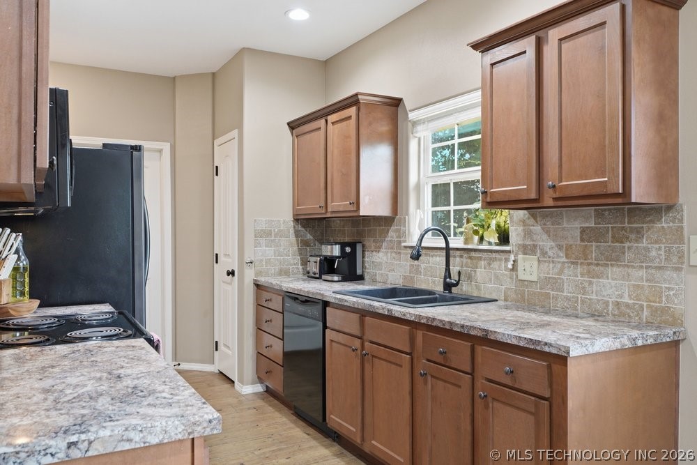 308 E 4th Street Claremore OK 74017
