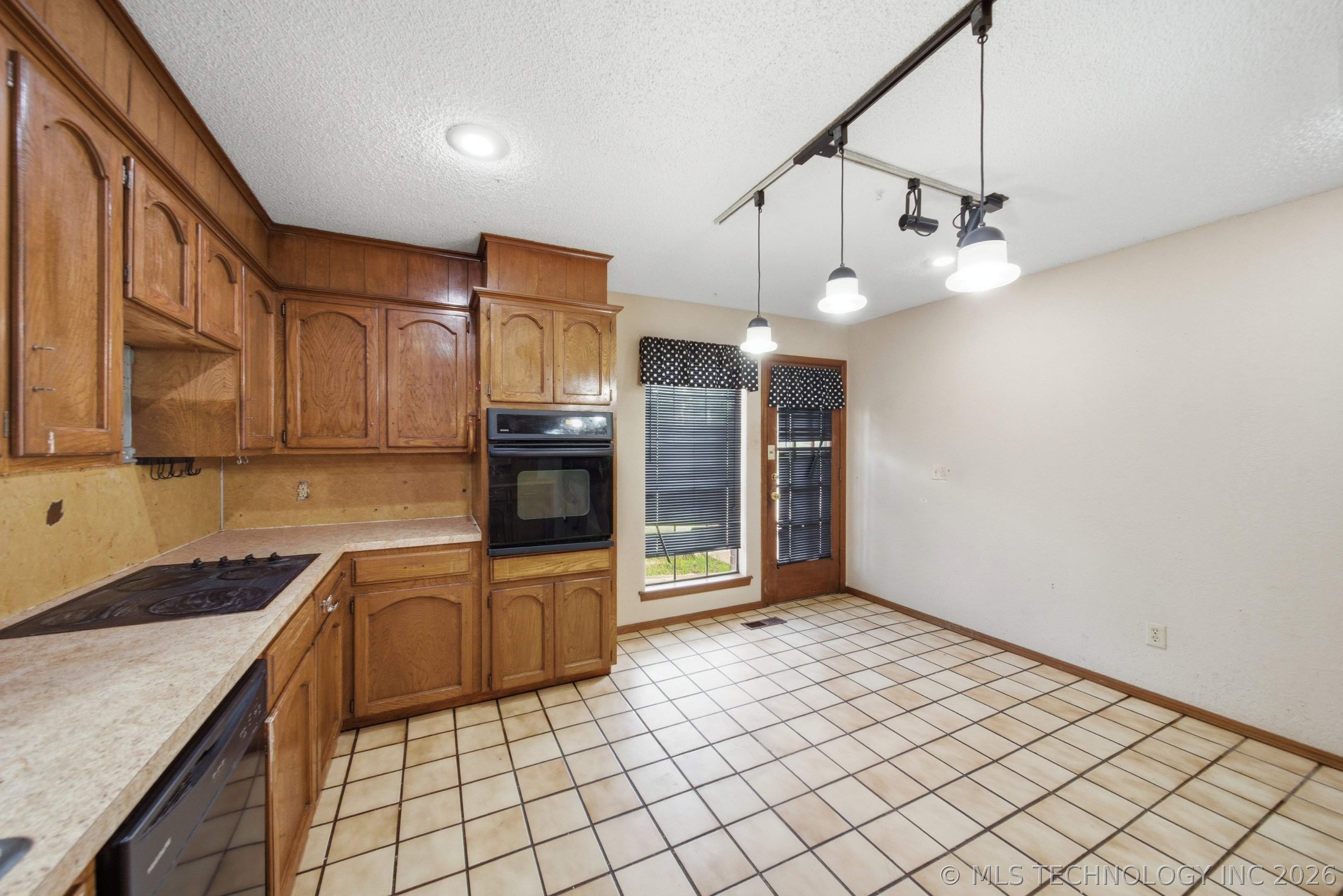 2201 N Rosedale Avenue Tulsa OK 74127