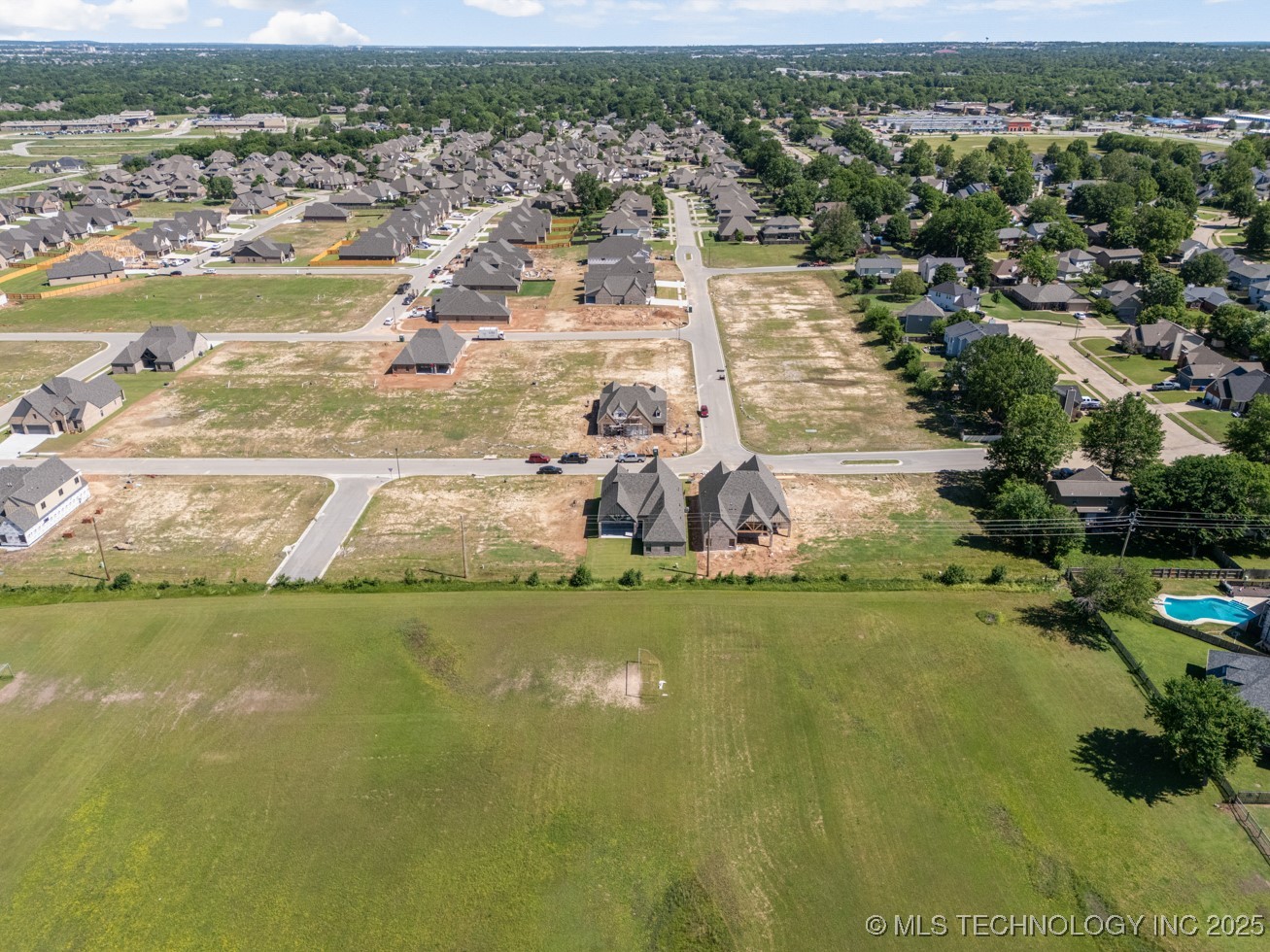 2601 W Twin Oaks Street Broken Arrow OK 74012