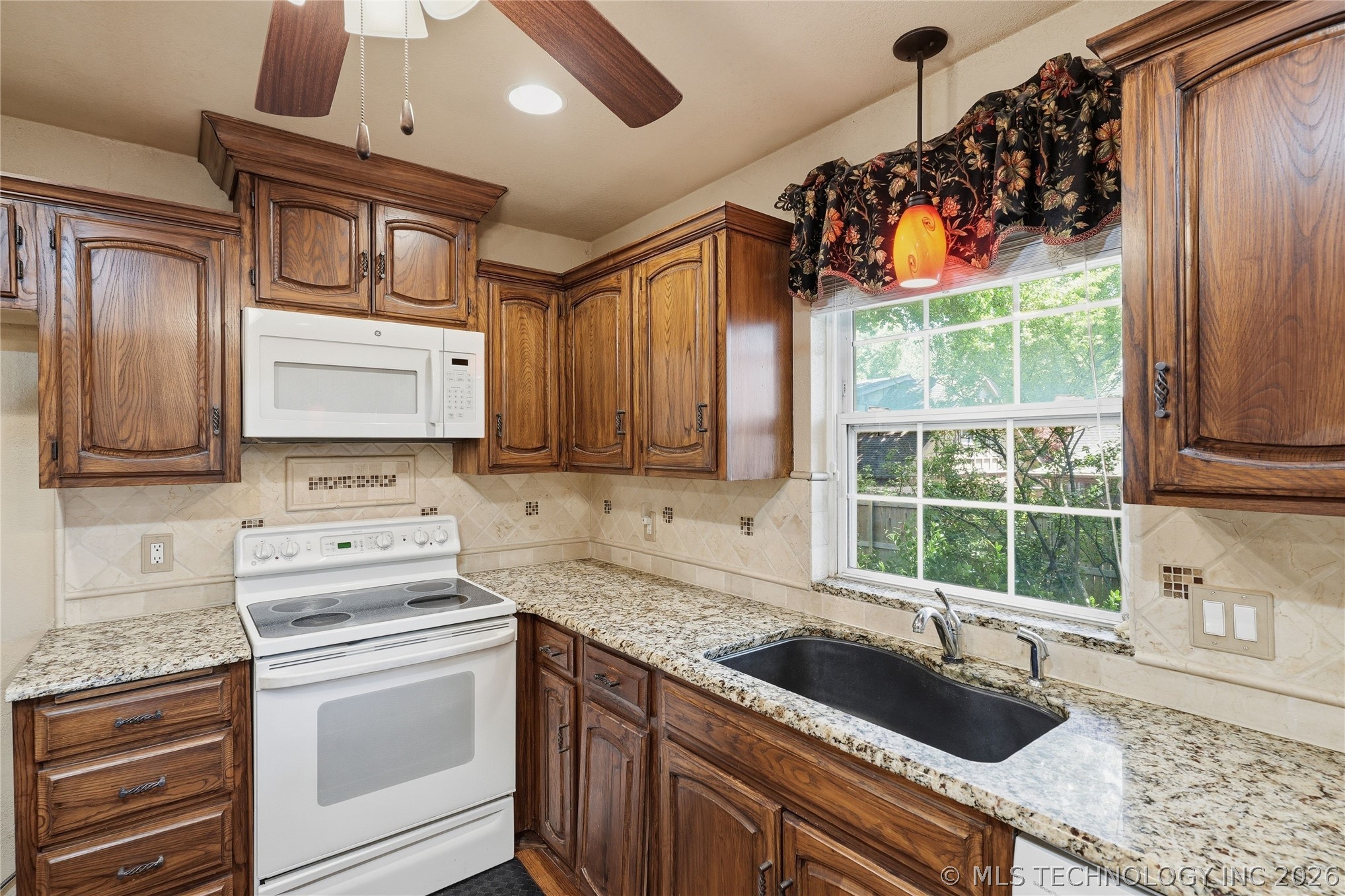 3776 E 82nd Court Tulsa OK 74137