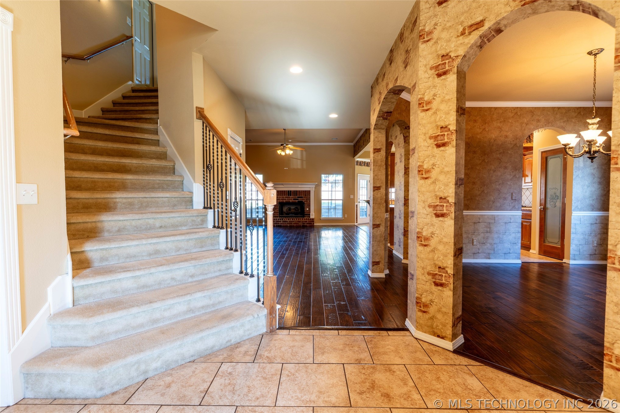 4213 S Palm Avenue Broken Arrow OK 74011