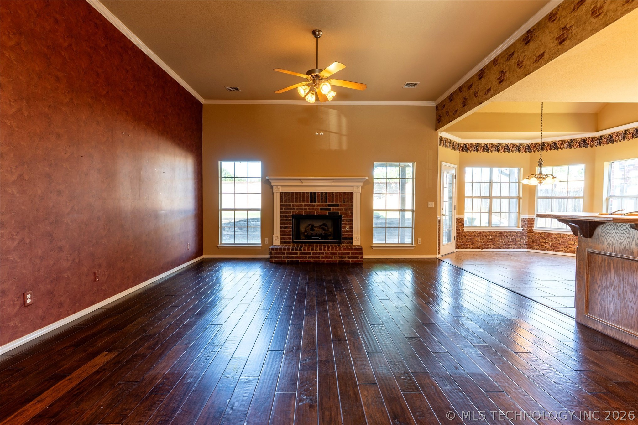 4213 S Palm Avenue Broken Arrow OK 74011