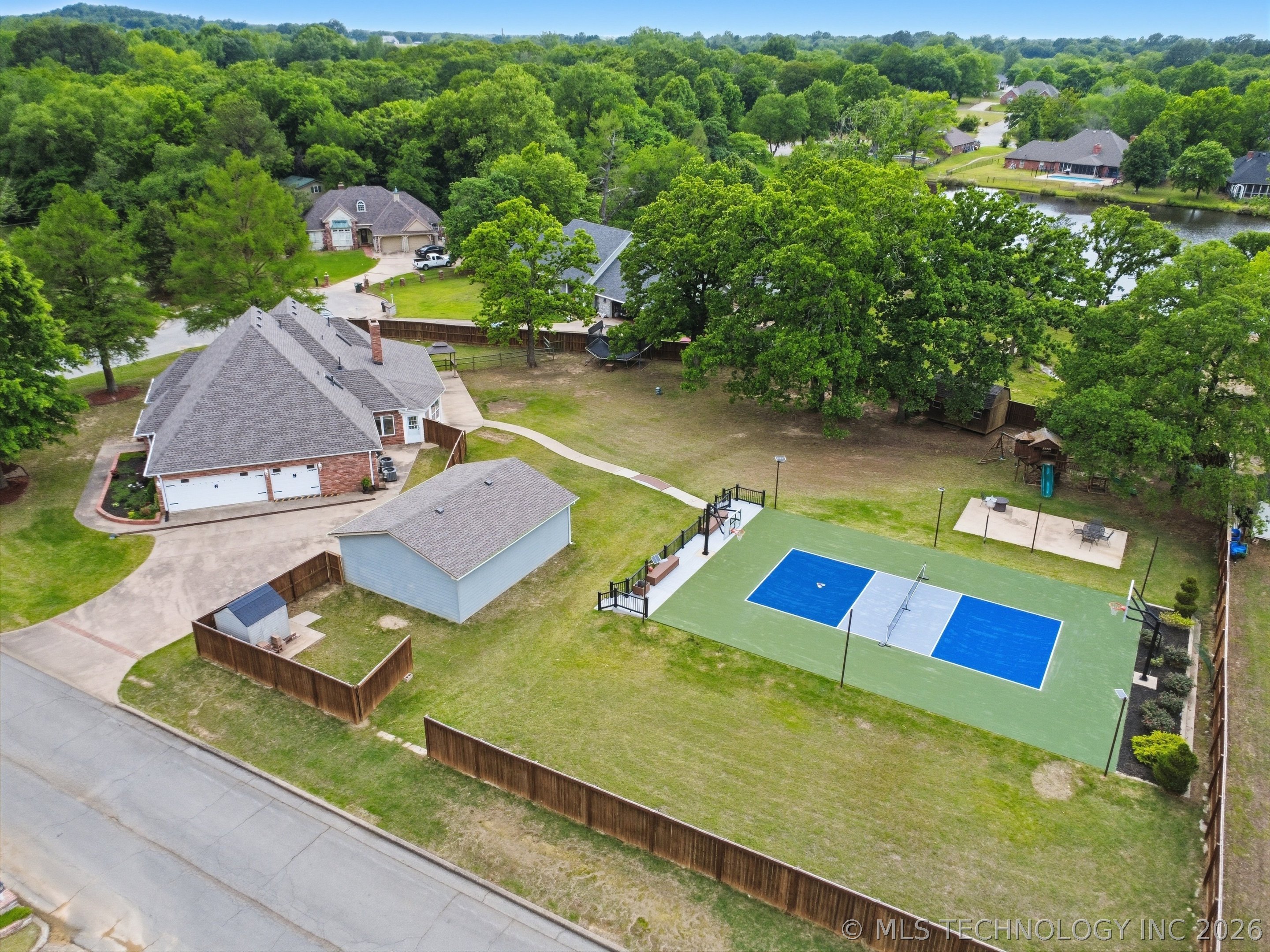 1706 Kings Road Okmulgee OK 74447