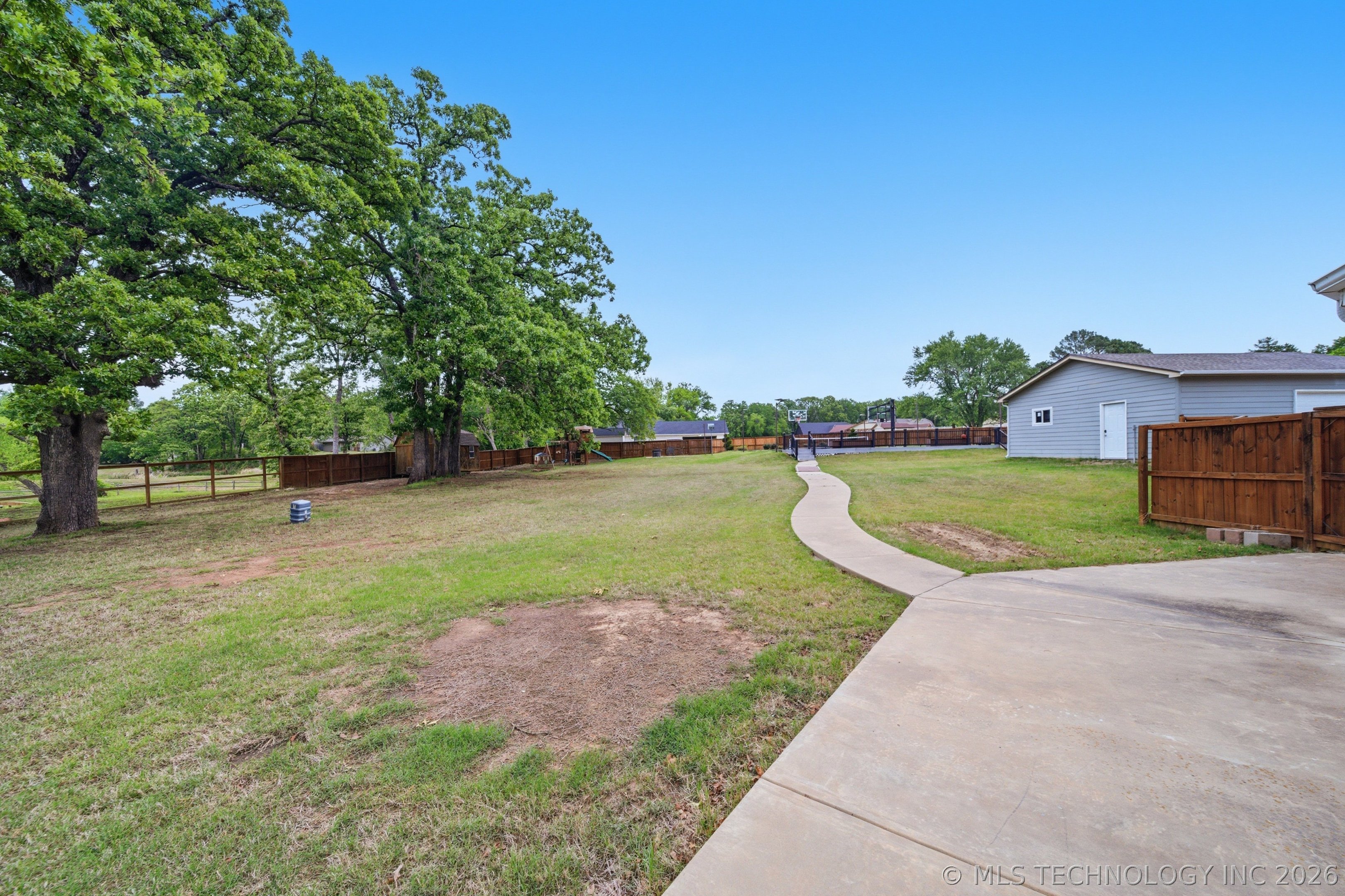 1706 Kings Road Okmulgee OK 74447