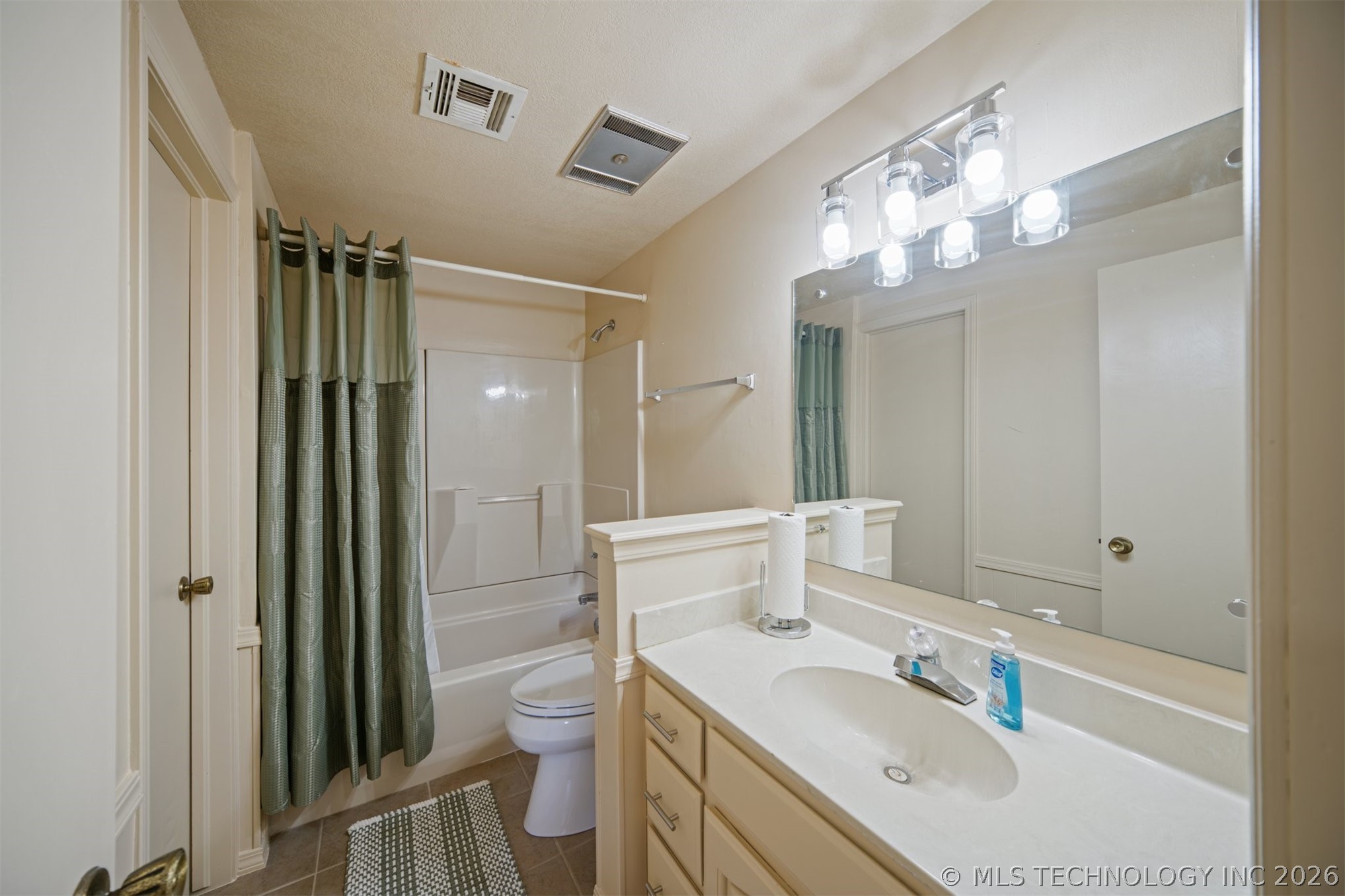 5732 E 64th Street Tulsa OK 74136