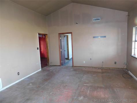 4301 E 76 Street N Okay OK 74446