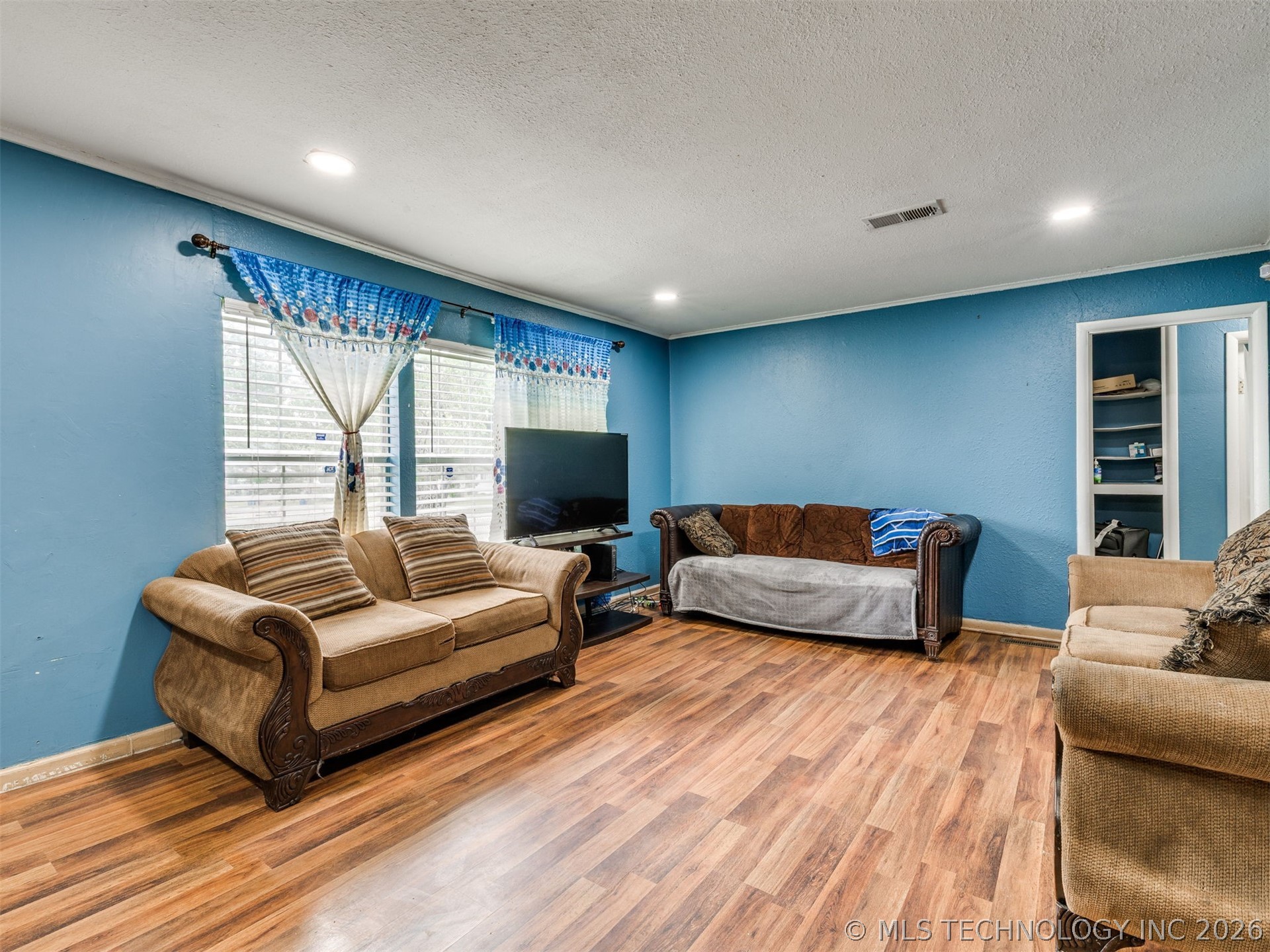 926 E 33rd Street Tulsa OK 74106