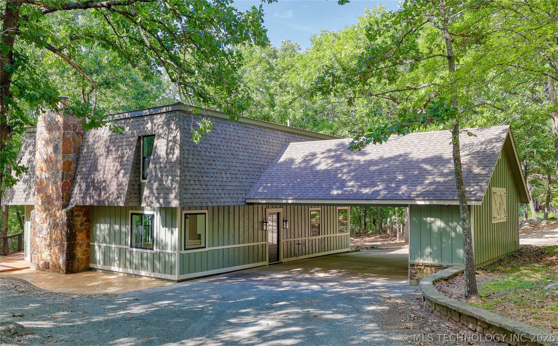 1296 Robin Hood Eufaula OK 74432